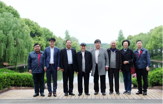 <strong>原機械工業(yè)部部長何光遠第三次訪問揚力集團！</strong>